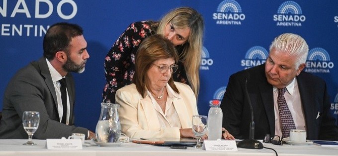 Revés para el Gobierno en el Congreso: sin apoyo, el debate de la reforma laboral pasa a febrero